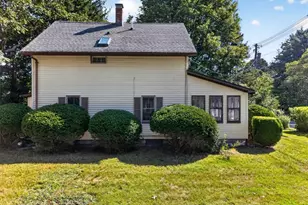 4055 S County Trail, Charlestown, RI 02813 - Photo 6