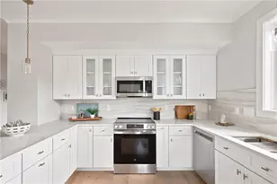 67 Queen St, East Greenwich, RI 02818 - Photo 8