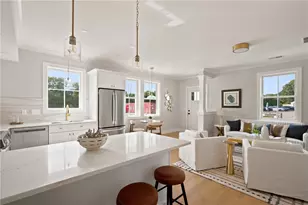 67 Queen St, East Greenwich, RI 02818 - Photo 6