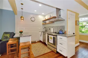 7 Bayview Ave, Bristol, RI 02809 - Photo 2