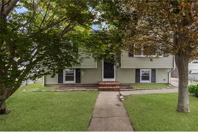 34 Queen Street, Cranston, RI 02920 - Photo 1