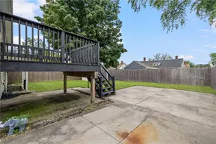 34 Queen St, Cranston, RI 02920 - Photo 46
