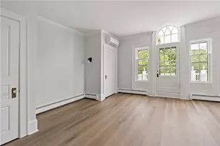 217 Hope St, Bristol, RI 02809 - Photo 10