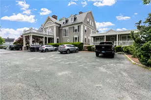 217 Hope St, Bristol, RI 02809 - Photo 2