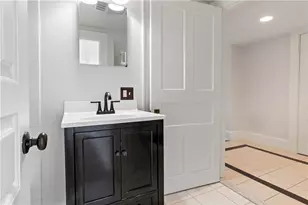 217 Hope St, Bristol, RI 02809 - Photo 18