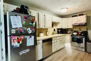 11 Babcock St, West Warwick, RI 02893 - Photo 4
