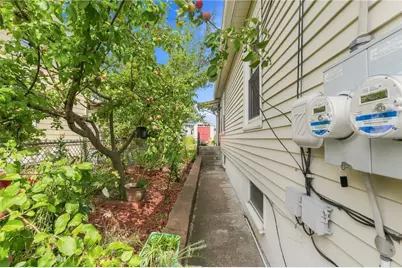 106 John Street, Pawtucket, RI 02861 - Photo 4