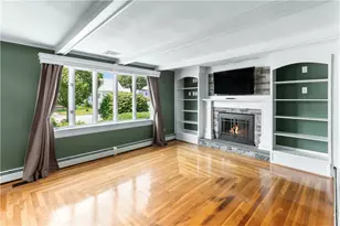327 England St, Cumberland, RI 02864 - Photo 12