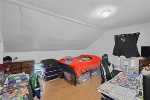 11 Eva St, Providence, RI 02909 - Photo 18