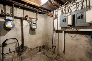 11 Eva St, Providence, RI 02909 - Photo 34