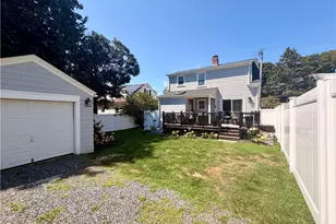 61 Bliss Rd, Newport, RI 02840 - Photo 20