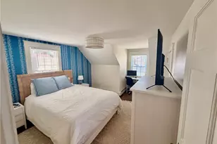 61 Bliss Rd, Newport, RI 02840 - Photo 10