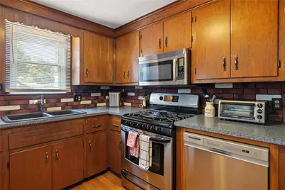 67 Winston Avenue, Warwick, RI 02886 - Photo 14