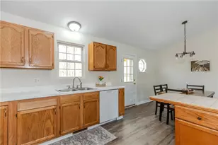 136 Hope Hill Terrace, Cranston, RI 02921 - Photo 14