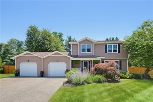 16 Heritage Ct, Cranston, RI 02921 - Photo 1
