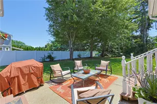 16 Heritage Ct, Cranston, RI 02921 - Photo 40