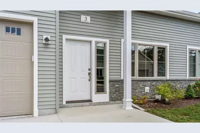 3 West Valley Circle, West Warwick, RI 02893 - Photo 2