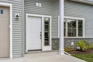 3 W Vly Cir, West Warwick, RI 02893 - Photo 2