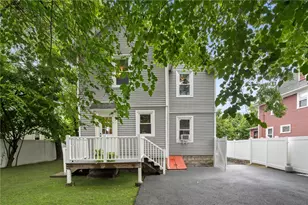 1059 Narragansett Blvd, Cranston, RI 02905 - Photo 34