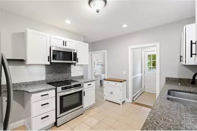 1059 Narragansett Boulevard, Cranston, RI 02905 - Photo 18