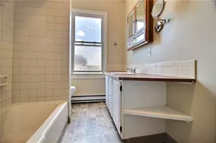 33 Railroad Ave, Westerly, RI 02891 - Photo 6