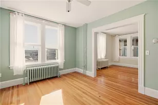 7 Warner Pl, Newport, RI 02840 - Photo 10