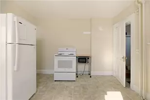 7 Warner Pl, Newport, RI 02840 - Photo 14