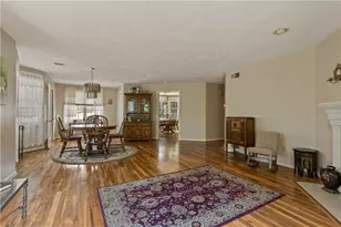 89 Scenic Dr, West Warwick, RI 02893 - Photo 14