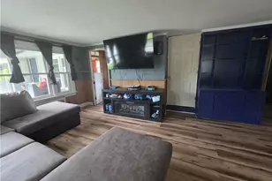 142 Rutland St, Woonsocket, RI 02895 - Photo 20