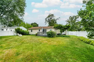 43 Topaz Dr, Warwick, RI 02818 - Photo 42