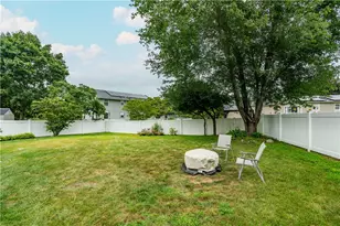 43 Topaz Dr, Warwick, RI 02818 - Photo 48