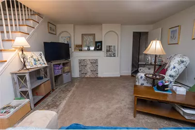 836 Main Road, Tiverton, RI 02878 - Photo 18