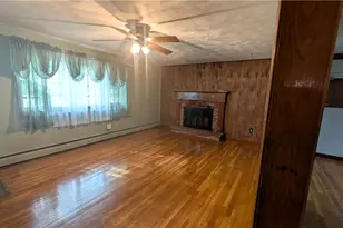 7 Charlotte Dr, Bristol, RI 02809 - Photo 6