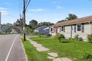 42 Roger Williams Ave, East Providence, RI 02916 - Photo 48