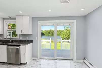 42 Roger Williams Avenue, East Providence, RI 02916 - Photo 18
