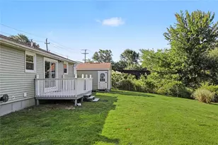 42 Roger Williams Ave, East Providence, RI 02916 - Photo 40