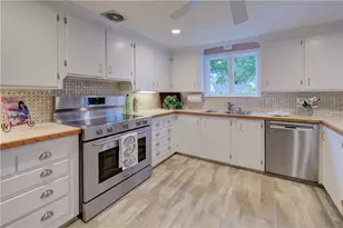 45 Hawthorne Ave, Barrington, RI 02806 - Photo 6