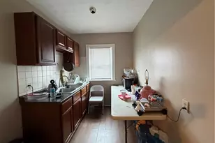 868 Main St, Pawtucket, RI 02860 - Photo 12