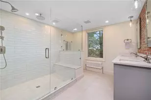 10 Nayatt Rd, Barrington, RI 02806 - Photo 20