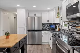 198 Holland St, Cranston, RI 02920 - Photo 16