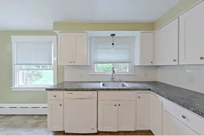 1290 West Main Road, Portsmouth, RI 02871 - Photo 10