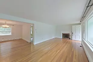 1290 W Main Rd, Portsmouth, RI 02871 - Photo 4