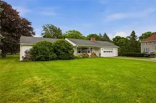 1290 W Main Rd, Portsmouth, RI 02871 - Photo 1