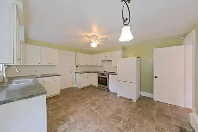 1290 West Main Road, Portsmouth, RI 02871 - Photo 8