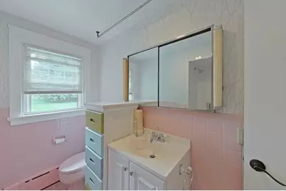 1290 West Main Road, Portsmouth, RI 02871 - Photo 14