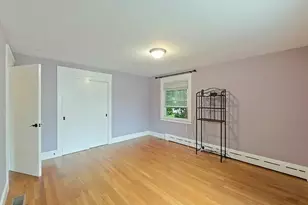 1290 W Main Rd, Portsmouth, RI 02871 - Photo 16