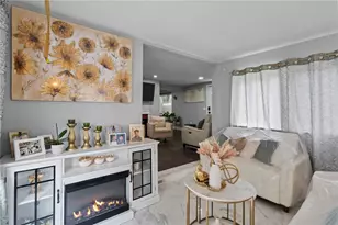 23 Crothers Ave, Cranston, RI 02910 - Photo 10