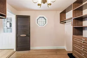 201 Randolph Ave, Tiverton, RI 02878 - Photo 8