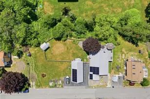 201 Randolph Ave, Tiverton, RI 02878 - Photo 34