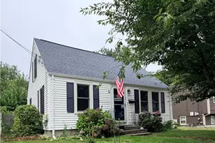 52 Power Ave, Warwick, RI 02888 - Photo 2